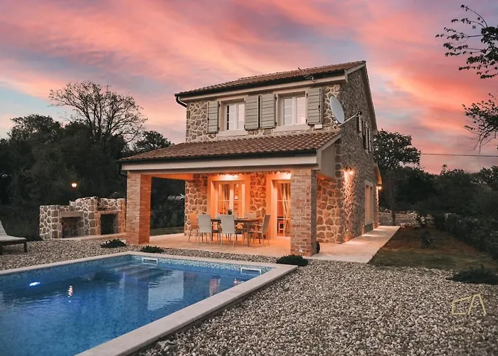 Pepina ヴィラ リスィカ